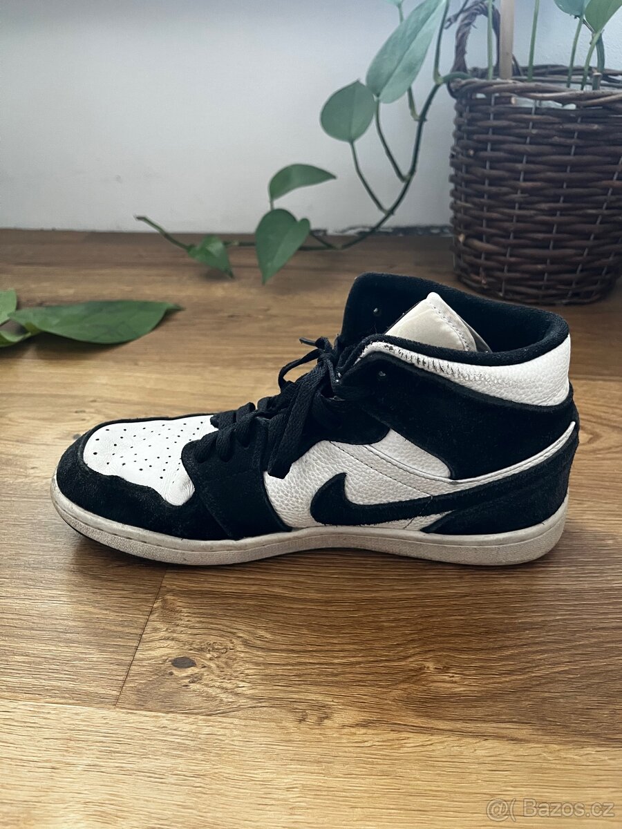 Air Jordan 1 Mid (černo-bílé) - 5