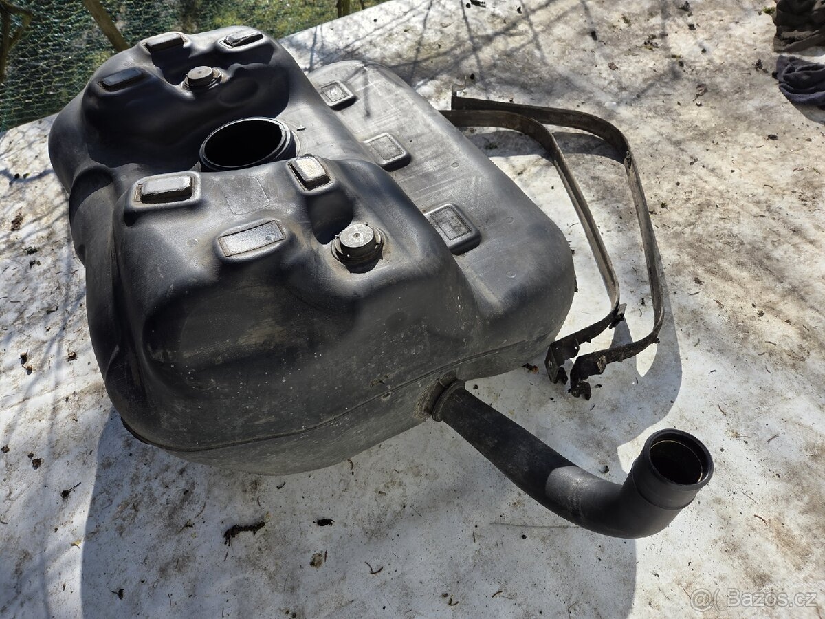 Fiat Ducato palivová nádrž 120l - 5