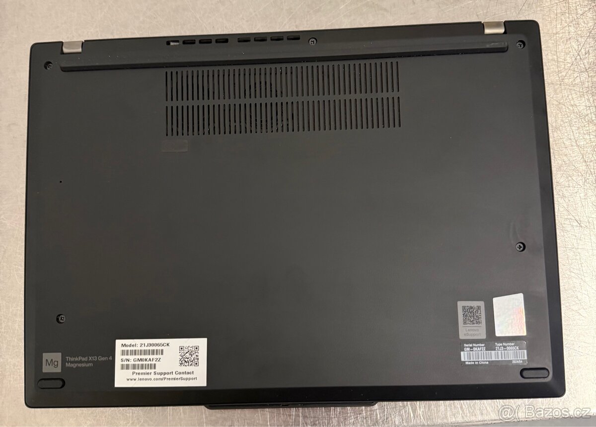 Lenovo Thinkpad X13 Gen 4 AMD Ryzen 7 Pro - 5