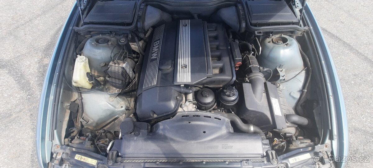 BMW 525i Sedan (E39) Facelift - 5