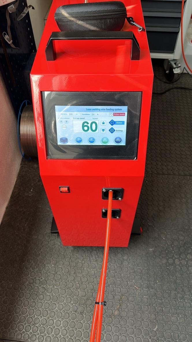 Laserová ultra výkonná svářečka a rezačka 3000W  - 5