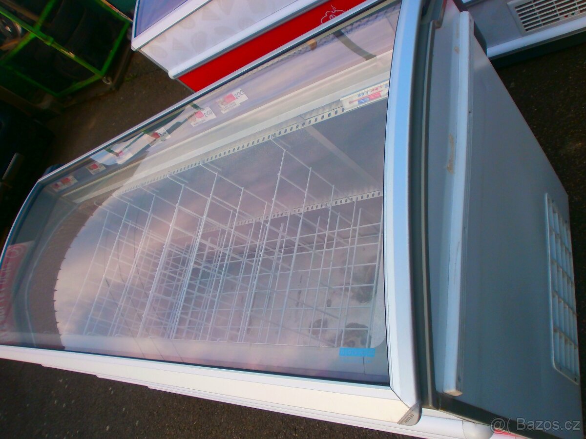 Mrazák s proskleným víkem - 5