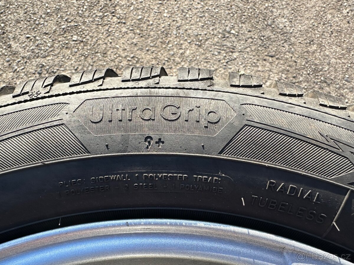 Alu kola Peugeot obutá zimní pneu - 5