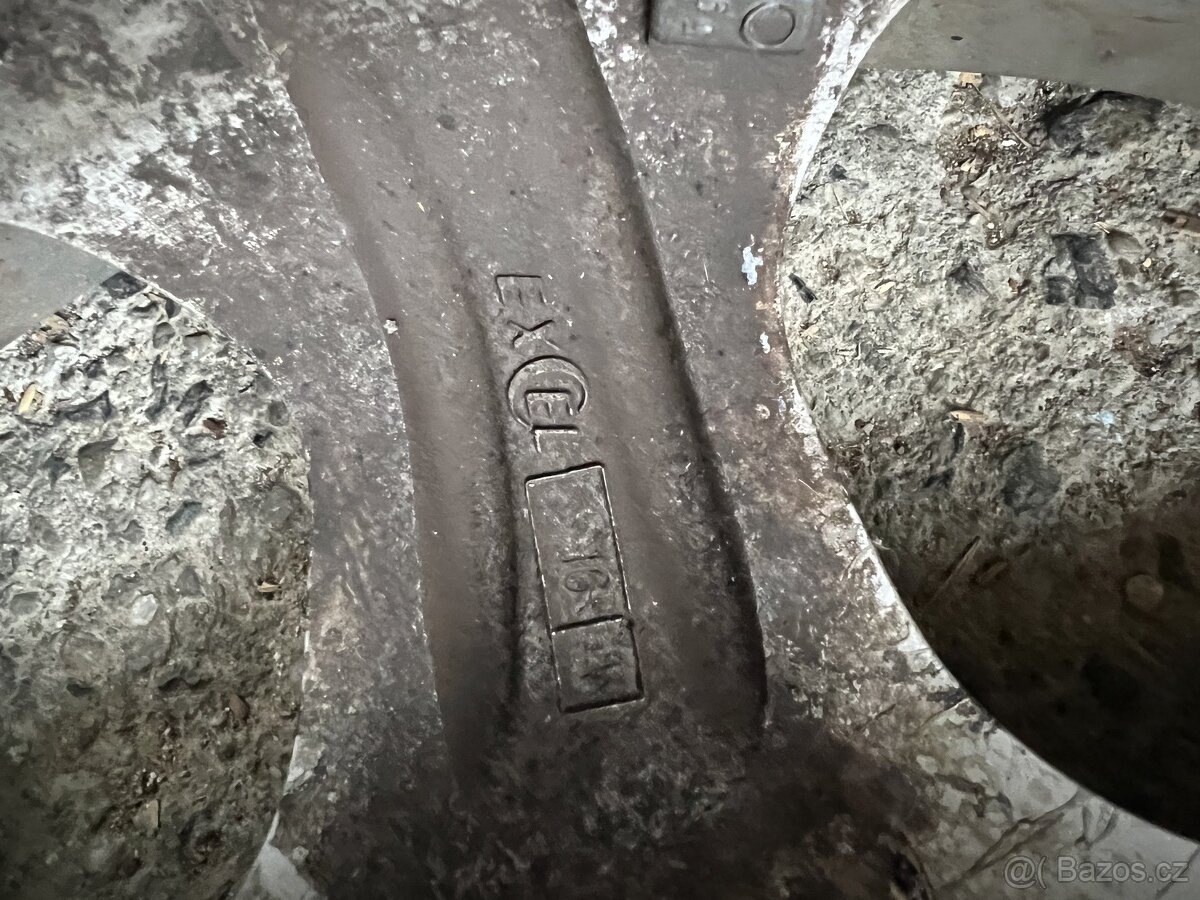 Sada 3 litých disků Excel - 5