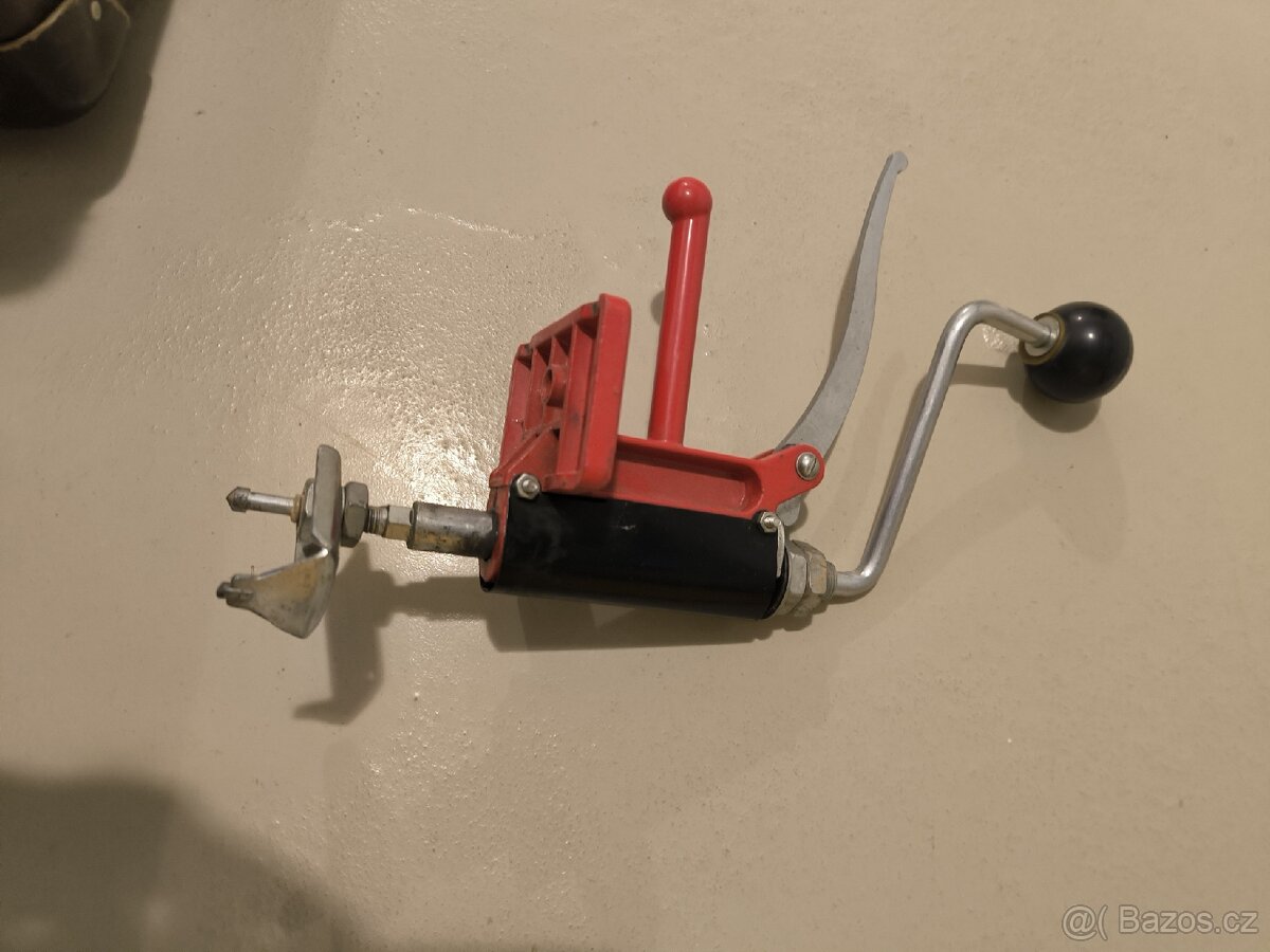 Prodám řezačku na obklady/dlažbu 400mm - 5