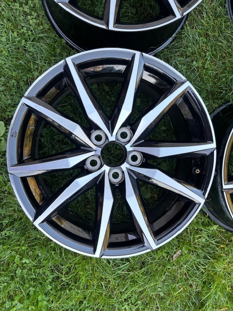 TOYOTA COROLA 18 - 5