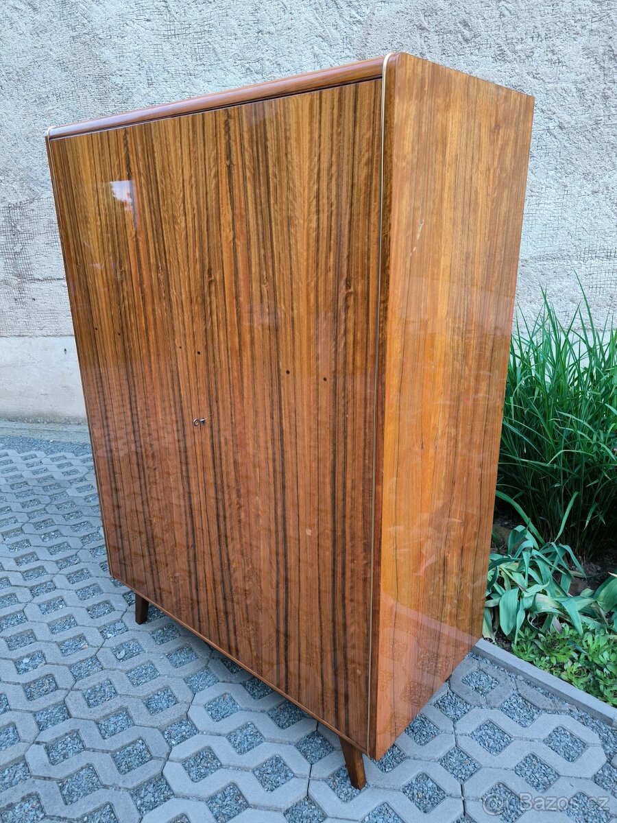 Retro šatní skříň B. Landsman a H. Nepožitek - 60. léta - 5