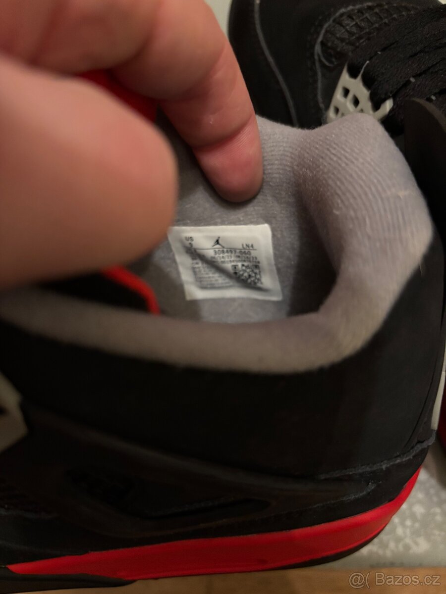 Jordan 4 Retro red thunder 42,5 - 5
