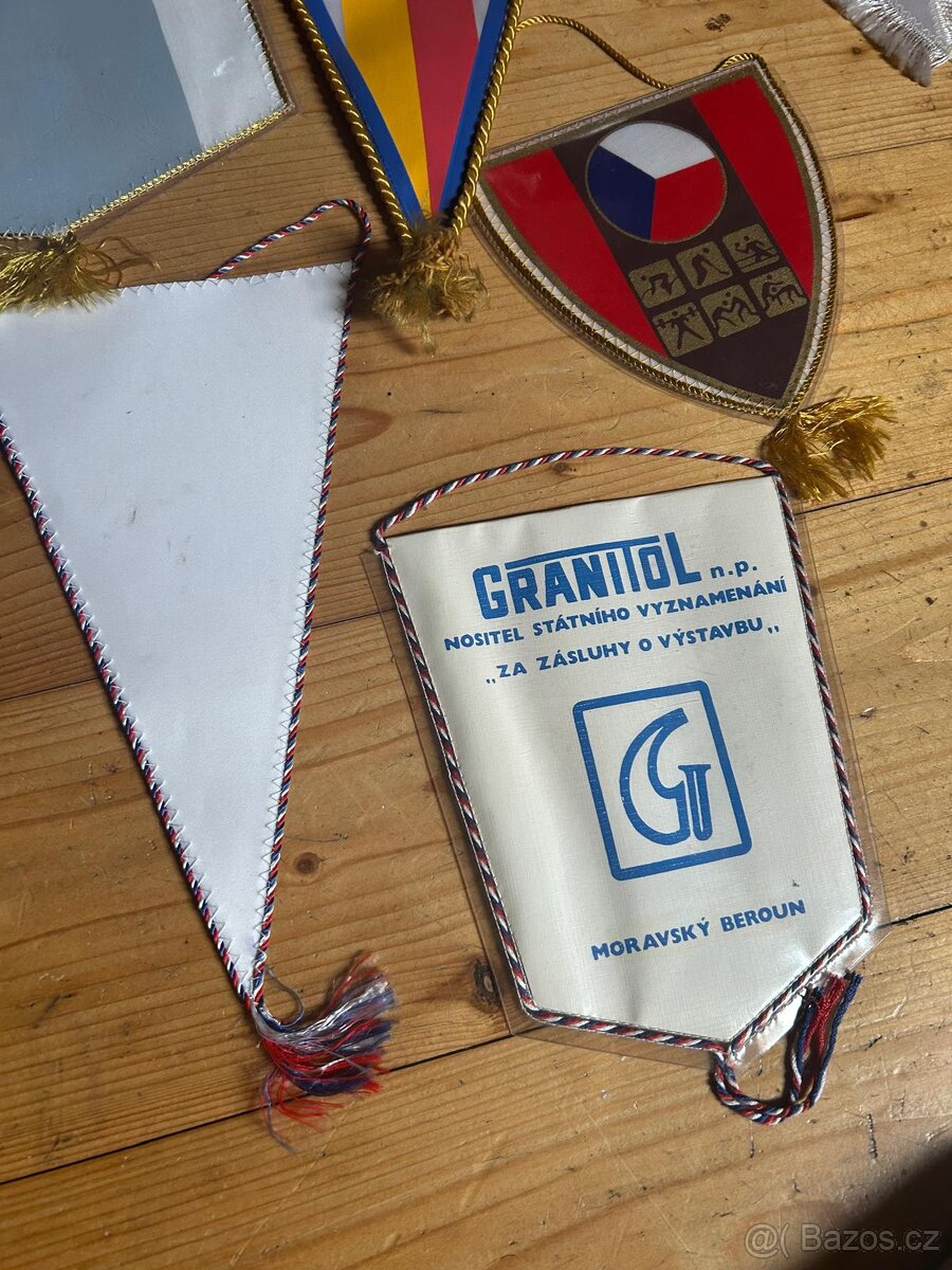 Staré vlajky Dukla - 5