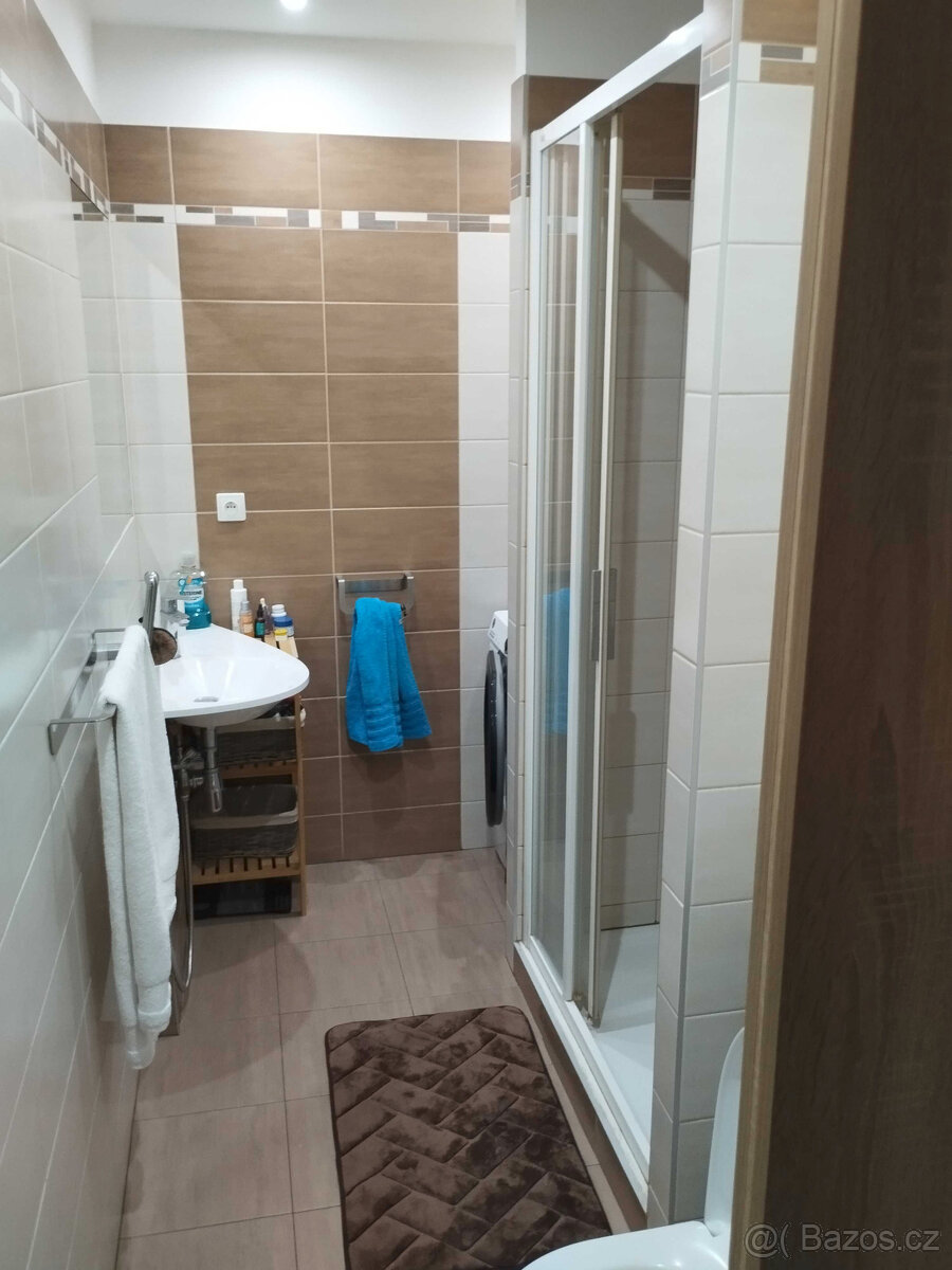 Prodej bytu 2+1 70 m² Hradec Králové, Milady Horákové - 5