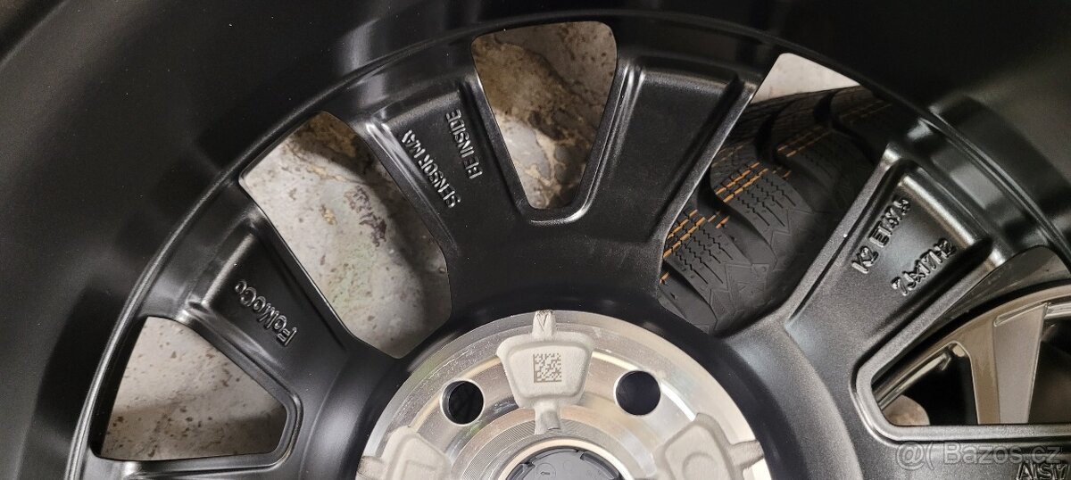 Ford Focus Active ,17' alu disky,zimní nové, TPMS - 5