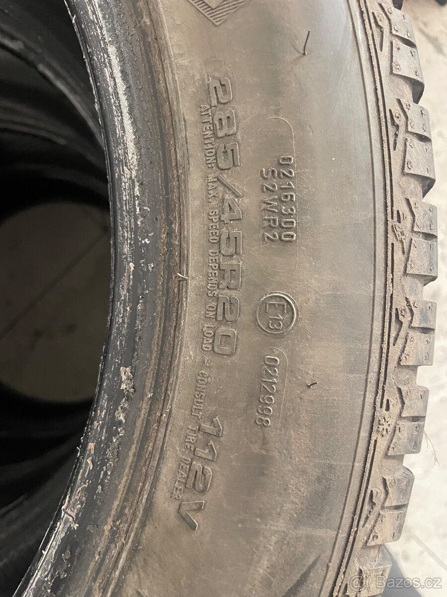 Zimní pneu GoodYear 285/45 R20 - 5