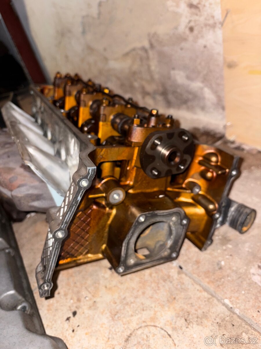 Bmw m43b18 kompletní hlava - 5