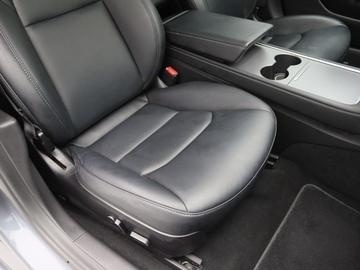 Tesla Model 3 Long Range (Refresh) – SOH 98%, DPH, top stav - 5
