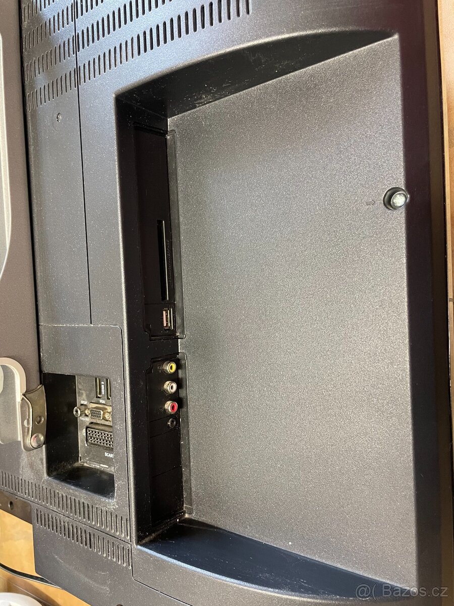 Televize HITACHI 81 cm - 5