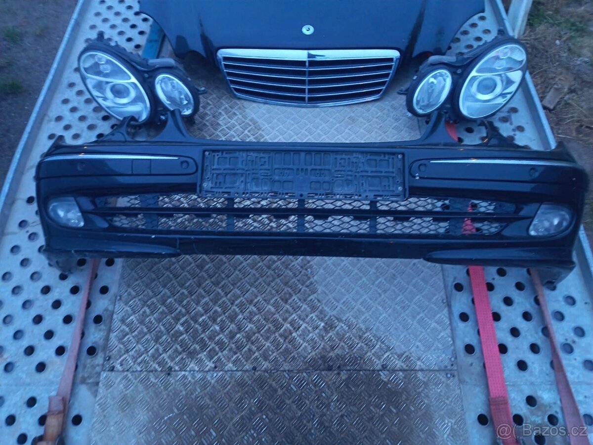 Předek Mercedes W211 před FL - 5