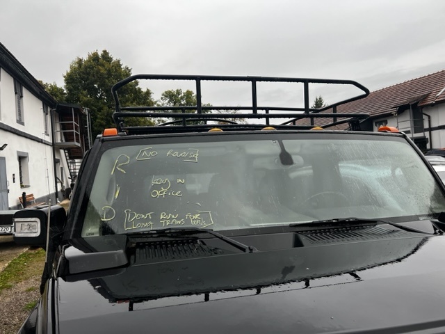 Hummer H2 - expediční zahrádka GOBI