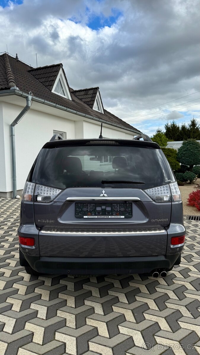 MITSUBISHI OUTLANDER 2.2DI-D 103kw 4x4 7 MIST - 5