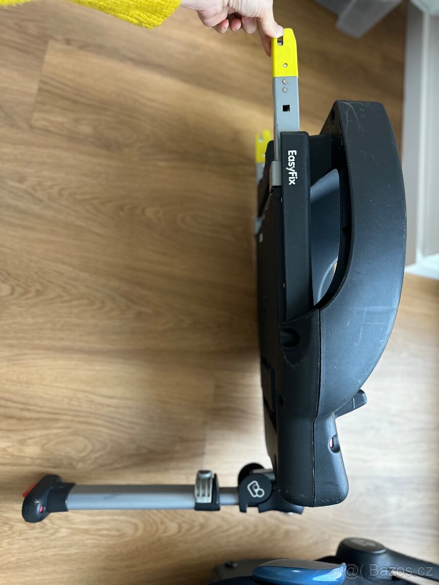 Autosedačka Maxi-Cosi Cabriofix + báze - 5