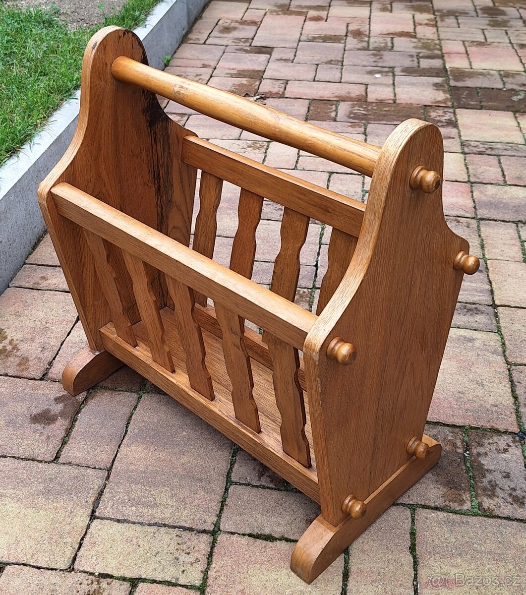 Prodám jídelní stůl, rohová lavice, ratanové dvojkřeslo - 5