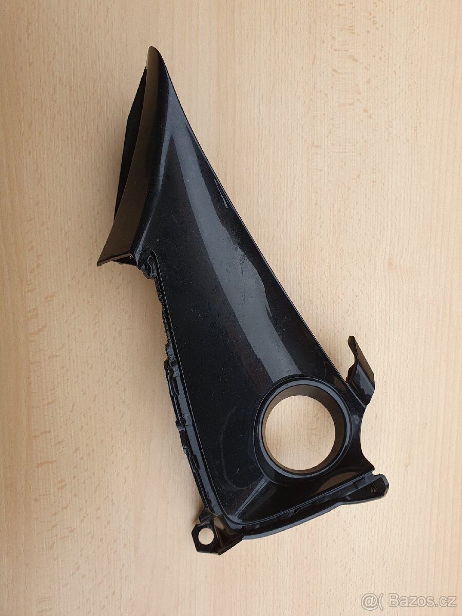 Corolla E21 doraz kapoty - 5