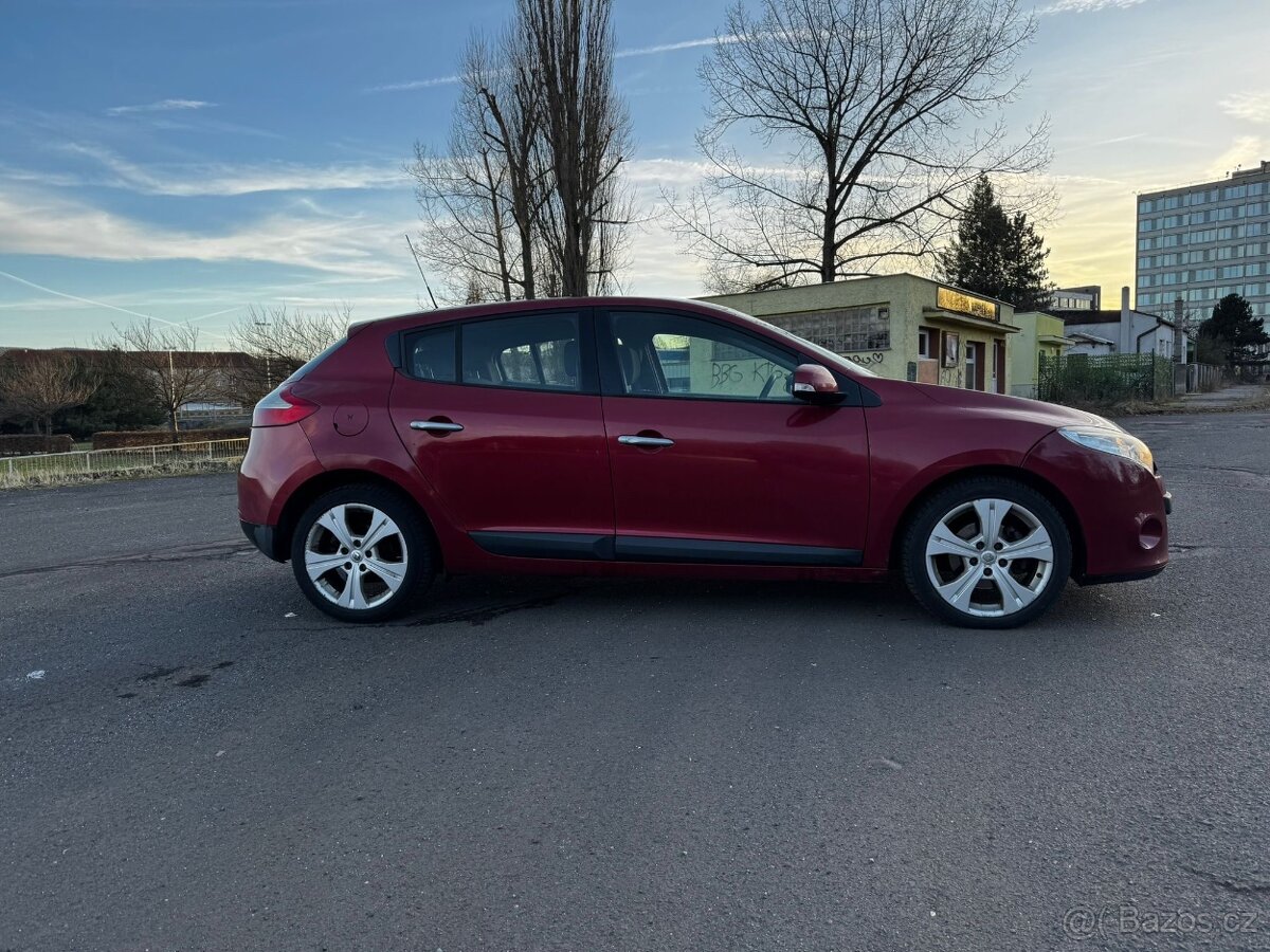 Renault Megane 1.5 dCi - 5