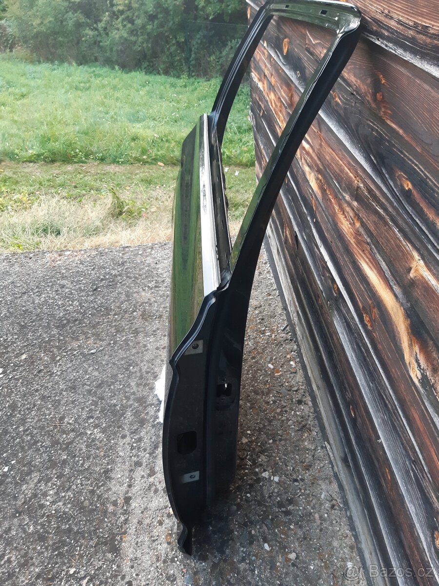 Pravé zadní dveře VW combi, C3 - 5