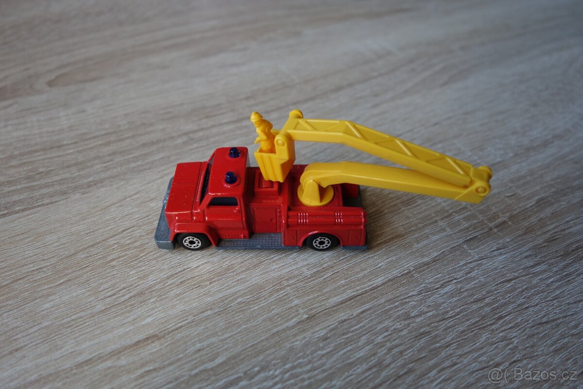 Matchbox Superfast No. 13 Snorkel Fire Engine - 5