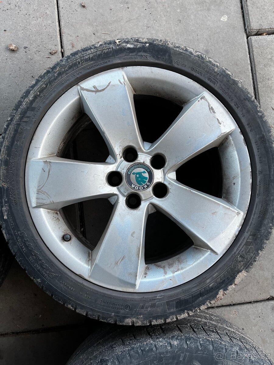 5x100 205/45 R16 - 5