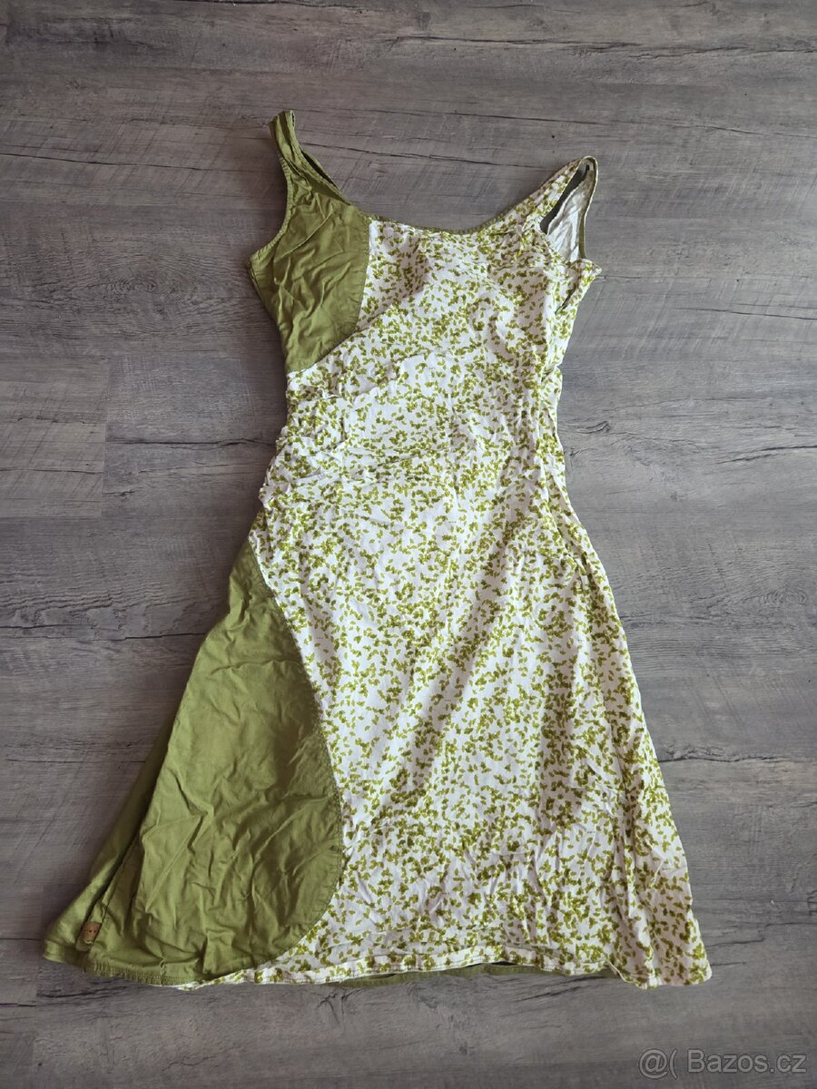 Krásně navržené šaty od Skunkfunk - 5