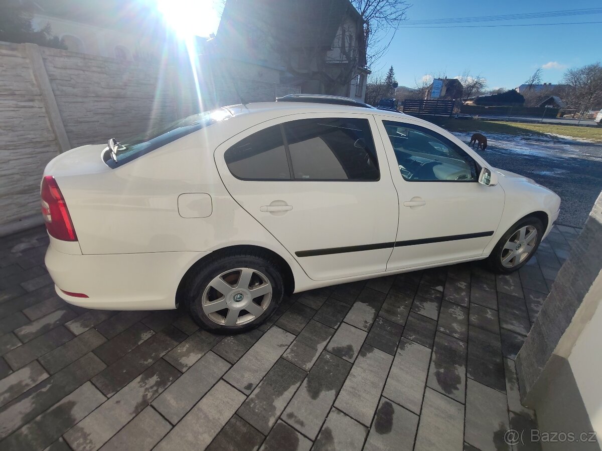 Škoda Octavia 1.6i,automat - 5