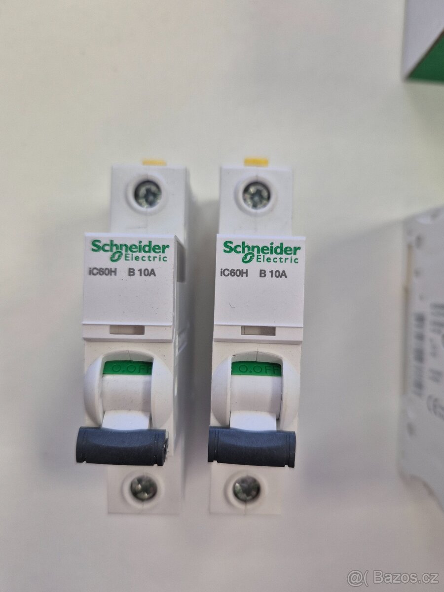 Schneider jističe, chrániče - 5