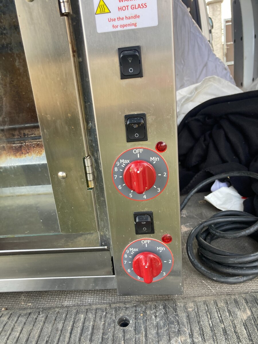 GRIL NA KUŘATA CB E-6P - Profi - Gastro - 5