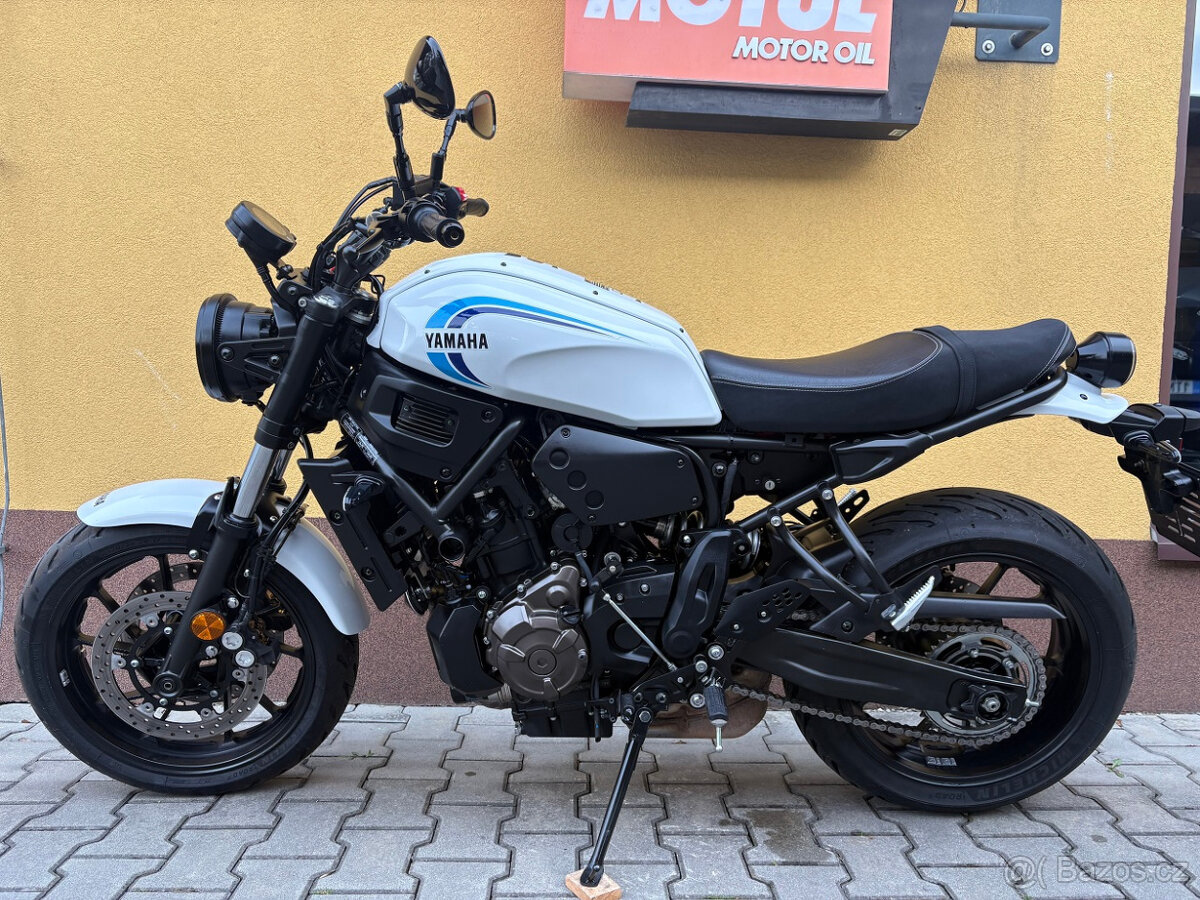 Yamaha XSR 700 - 5