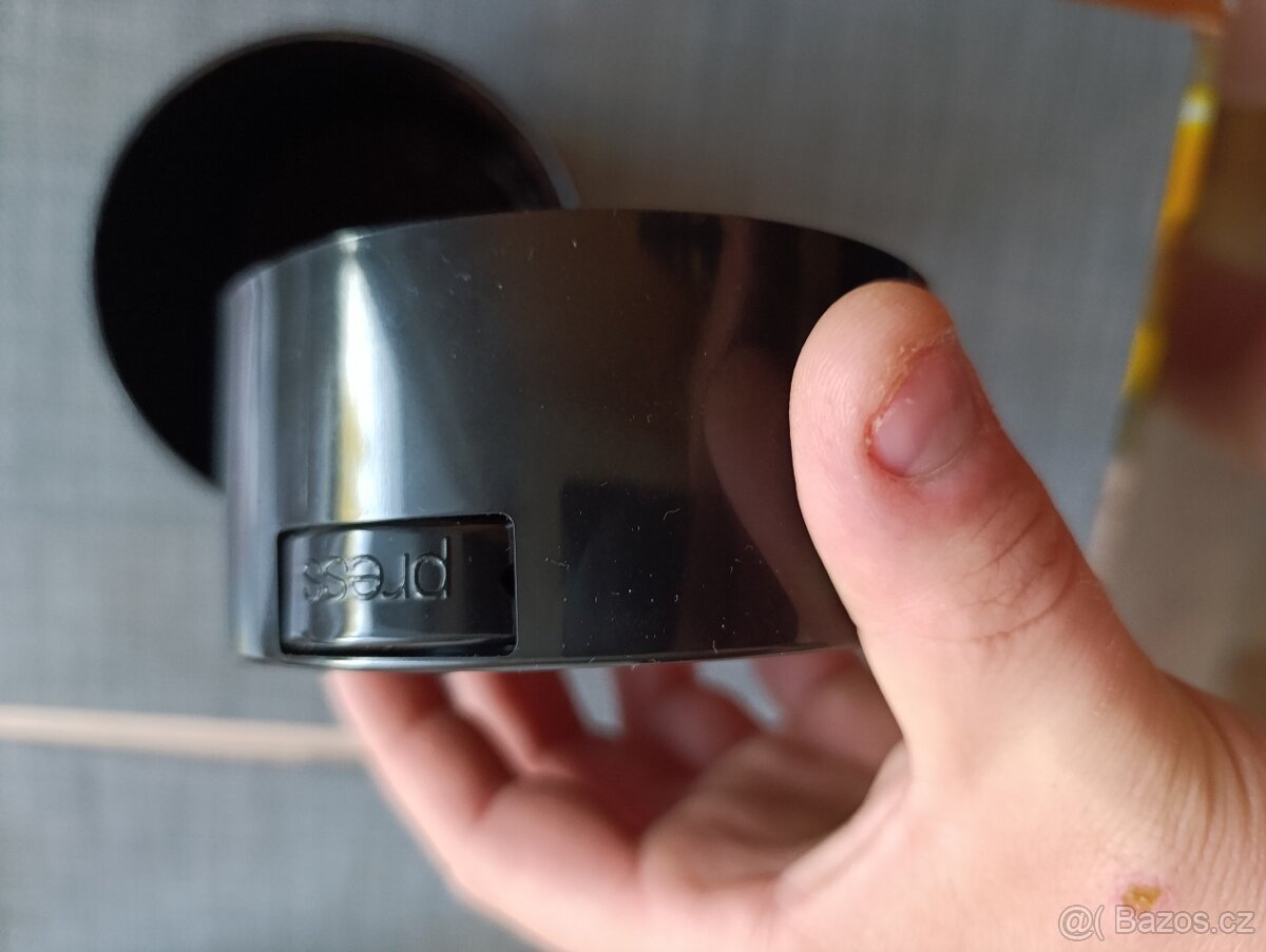 Kávovar DeLonghi 15bar, páka, nádoba na kávu - 5