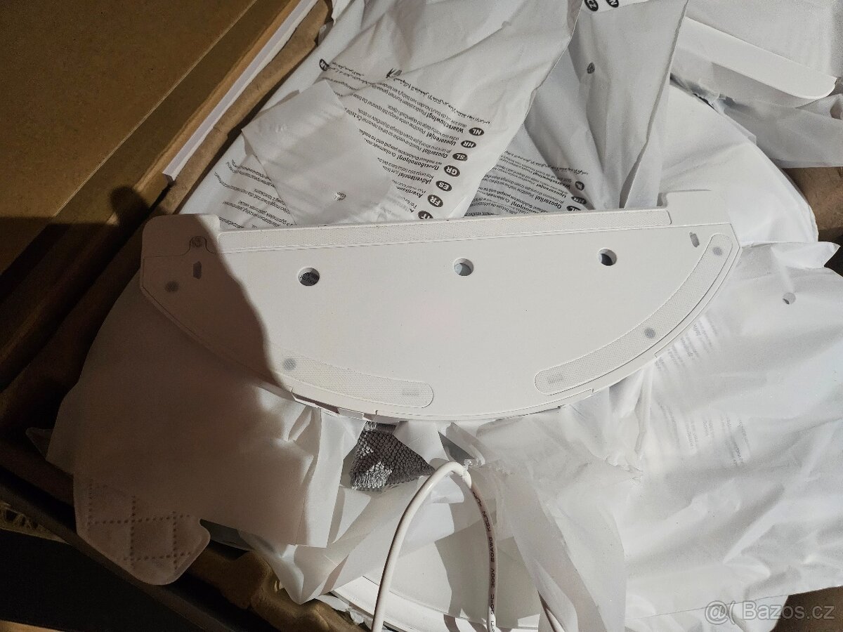 Roboticky vysavac Sencor - 5