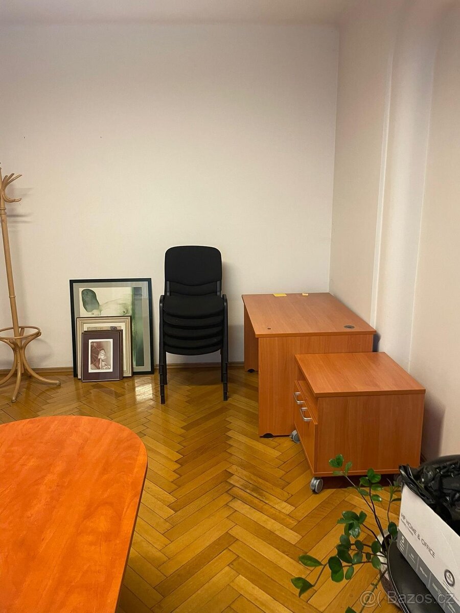 Kancelářský nábytek - 5