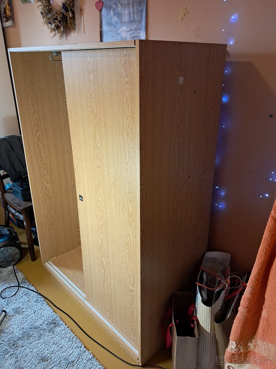 Skříň pro oblečení - 5