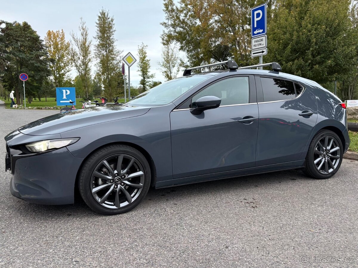 Mazda 3 - 5
