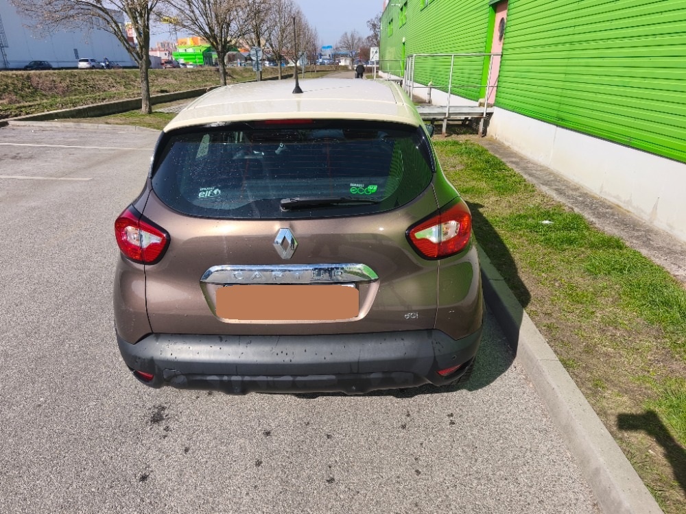 Renault Captur 1,5 dCi (2013) výbava Intens - 5