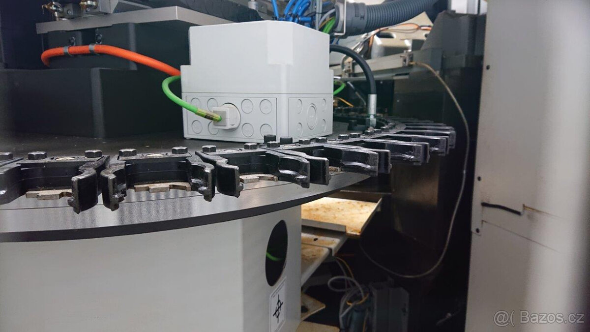 Obráběcí centra - pětiosá C 42U - 5