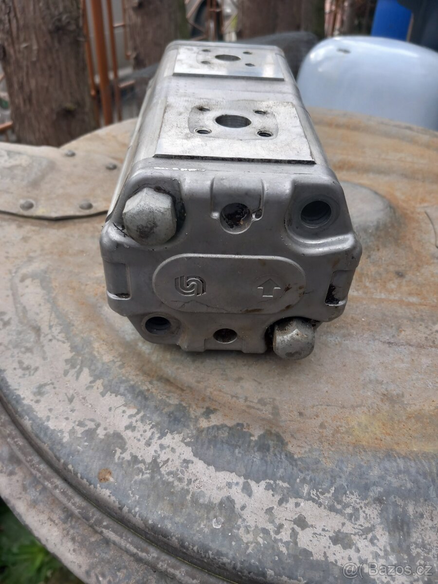 Hydraulické dvoj čerpadlo - 5