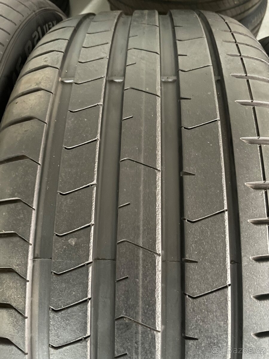 285/45/21 85% letní pneu Pirelli Pzero - 5