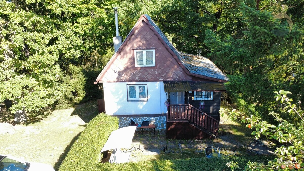 Chata u Hracholuské přehrady s možností trvalého bydlení - 5