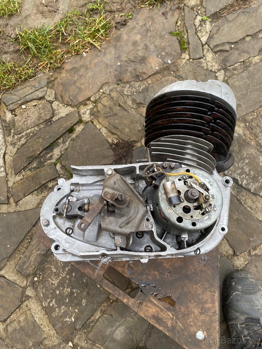 Čz 250/485 egypťan motor - 5