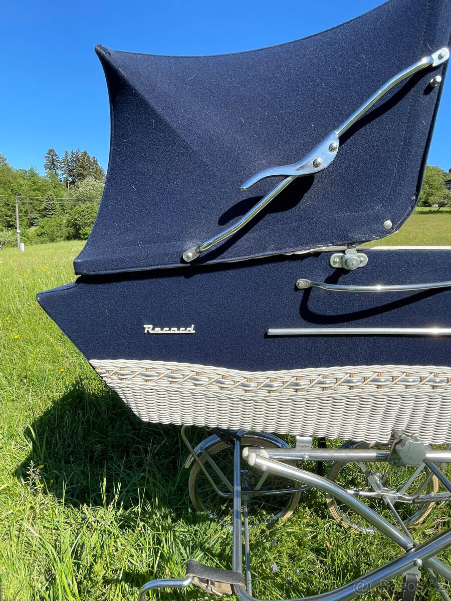 Retro kočárek zn. Record - 5