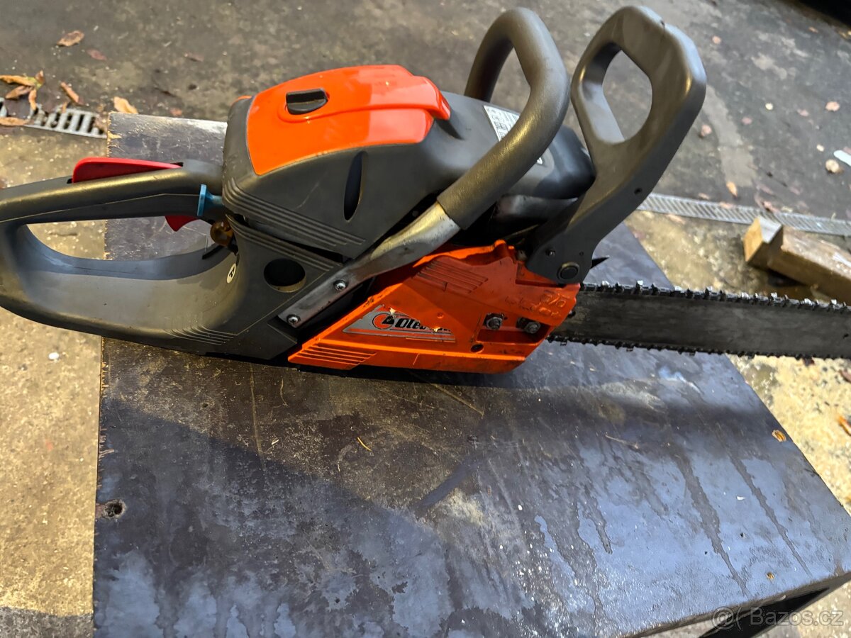 Motorová řetězová pila Oleo-Mac - 5