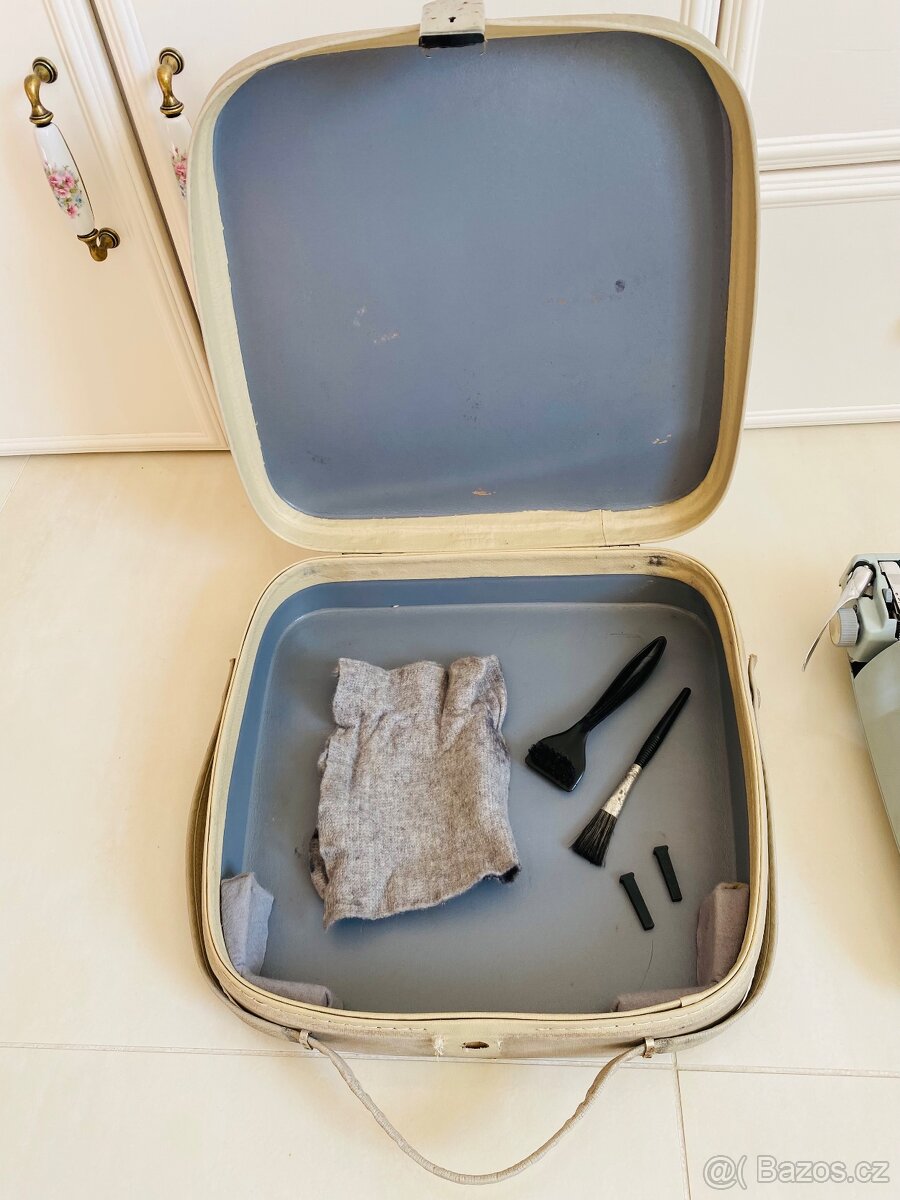 Retro psací stroj - 5