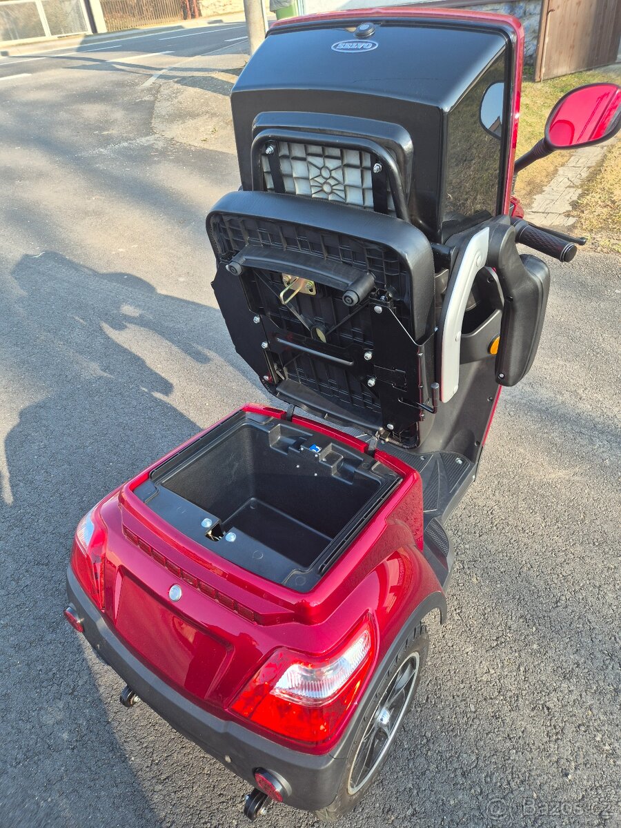 Tříkolka SELVO 31000 - 5