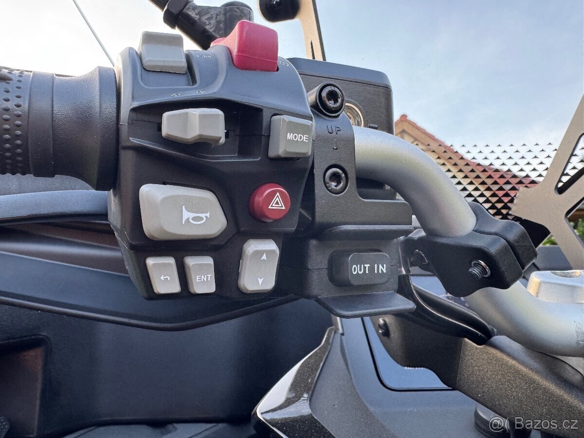 CFMOTO Gladiator X1000 G3 Premium T3b-černá 100km nájezd
